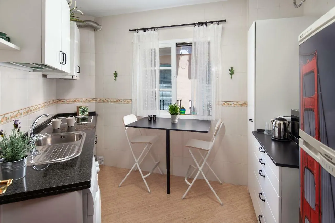 Apartment Rent&Dream Apartamento Gaona Malaga Hotel